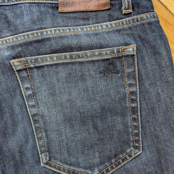 DL 1961 Jeans - Picture 6 of 8